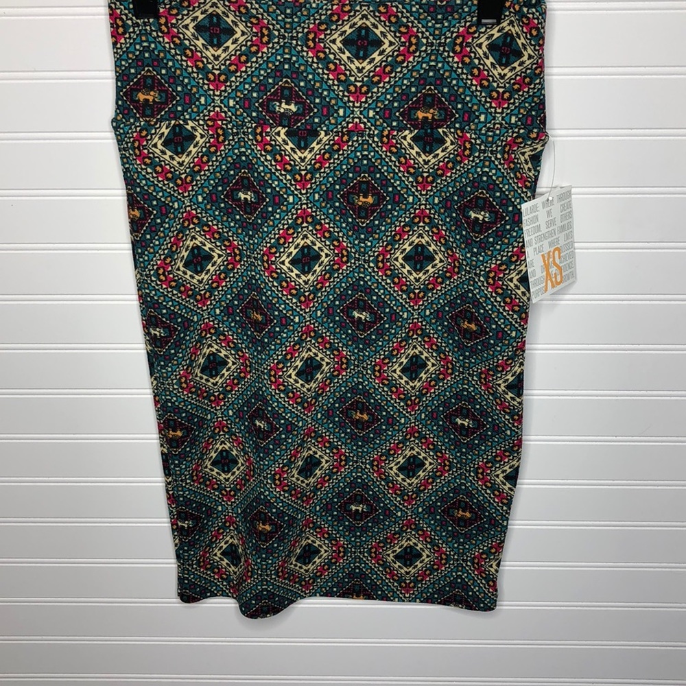 LuLaRoe Cassie skirt